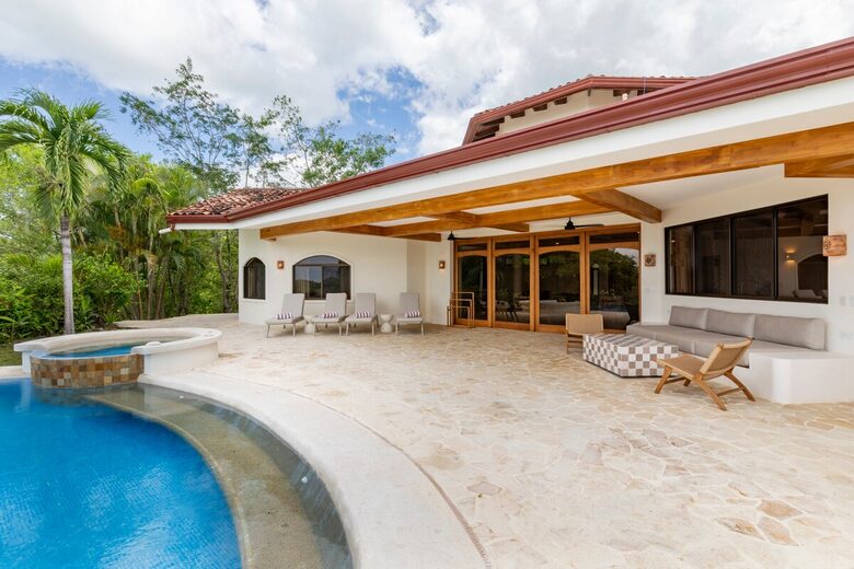 Pura Vida Hilltop Sanctuary - Garza, Costa Rica