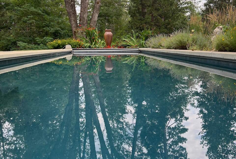 Nevada City Mid-Century Retreat - Nevada City, California