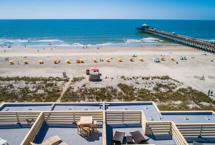 Folly Beach Oceanfront Paradise - Close to Charleston - Folly Beach, South Carolina