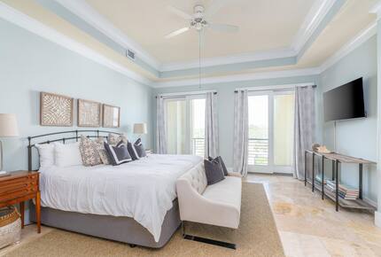 Folly Beach Oceanfront Paradise - Close to Charleston - Folly Beach, South Carolina