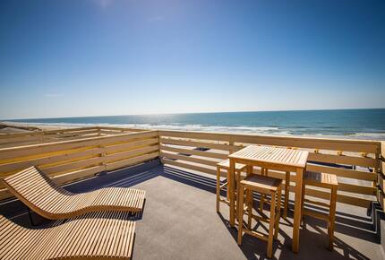 Folly Beach Oceanfront Paradise - Close to Charleston - Folly Beach, South Carolina