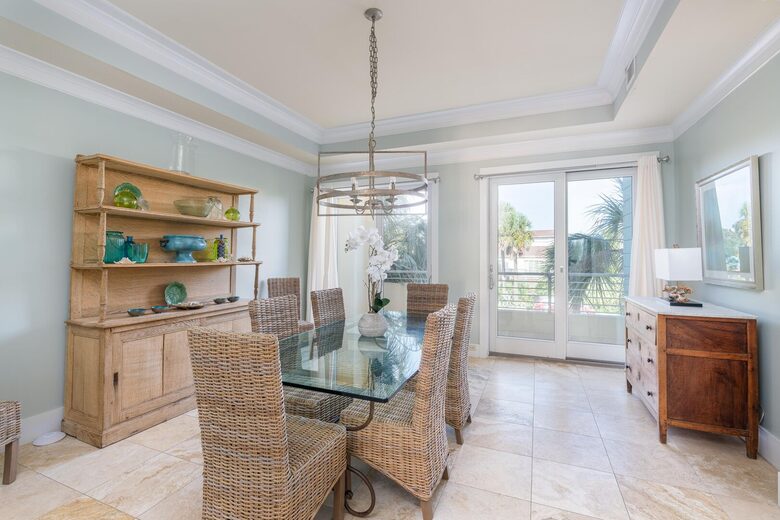 Folly Beach Oceanfront Paradise - Close to Charleston - Folly Beach, South Carolina