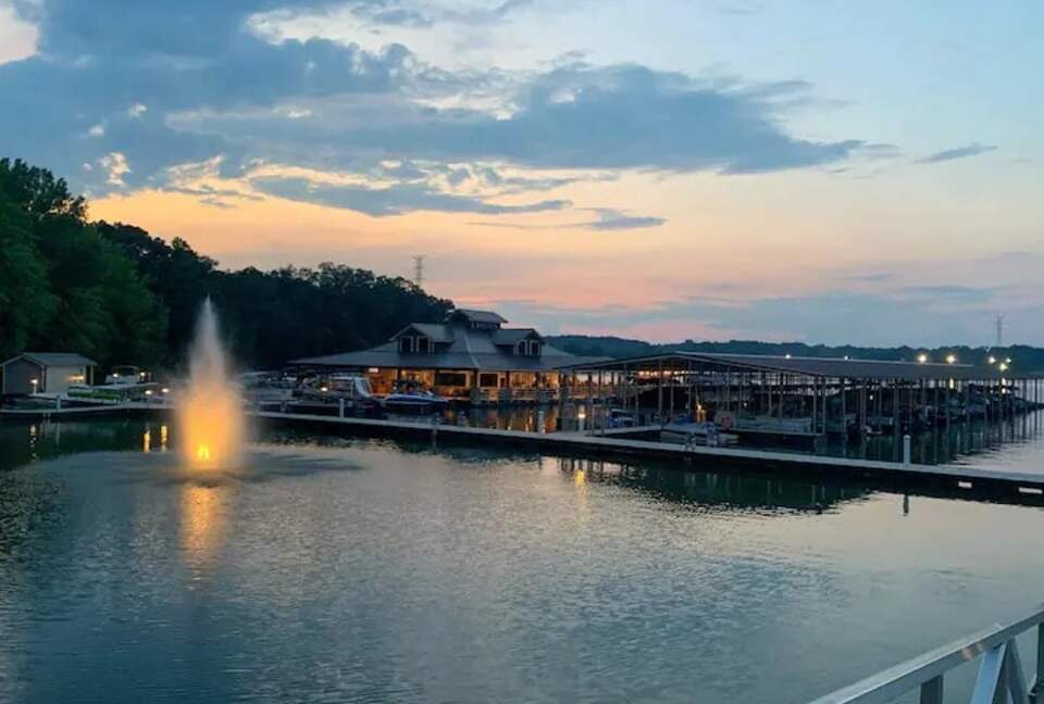 Stylish Twin Creeks Home Steps from the Marina and Clubhouse - Winchester, Tennessee