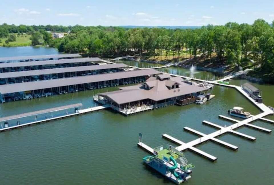 Stylish Twin Creeks Home Steps from the Marina and Clubhouse - Winchester, Tennessee