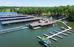 Stylish Twin Creeks Home Steps from the Marina and Clubhouse - Winchester, Tennessee