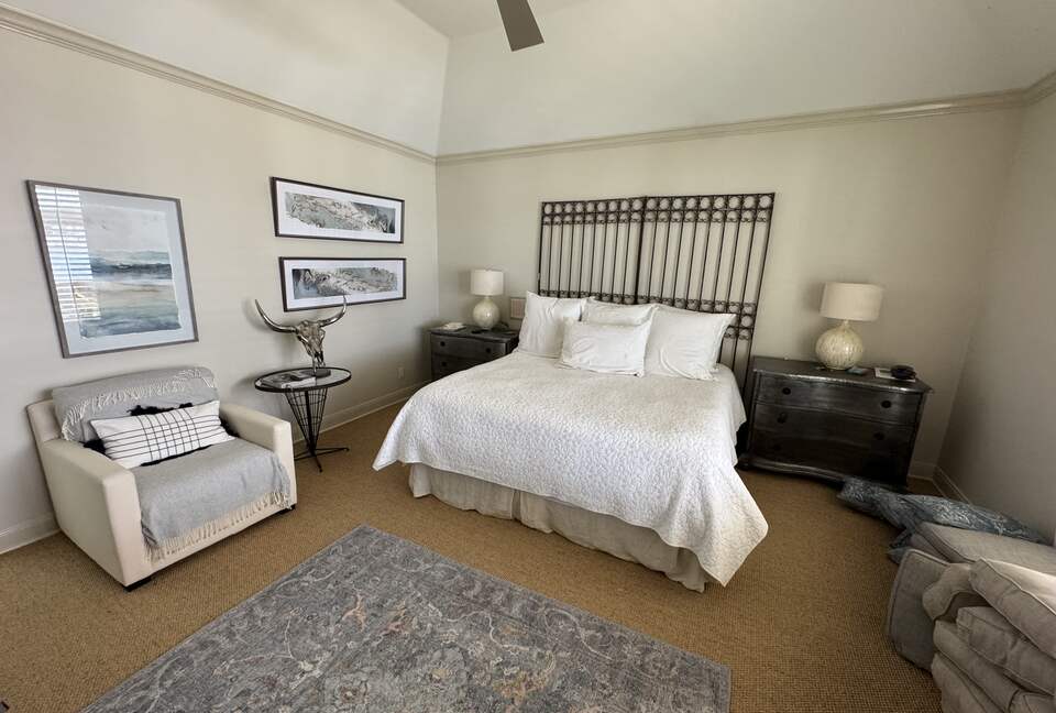 Waterfront Luxury on Lake LBJ | Dock, Outdoor Kitchen & Sunset Views - Horseshoe Bay, Texas