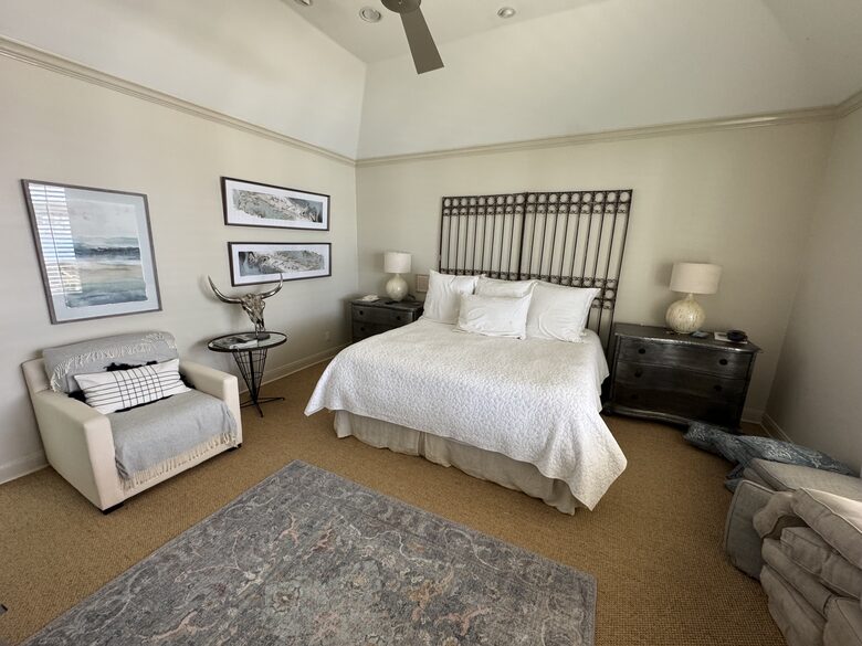 Waterfront Luxury on Lake LBJ | Dock, Outdoor Kitchen & Sunset Views - Horseshoe Bay, Texas