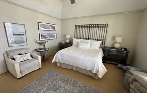 Waterfront Luxury on Lake LBJ | Dock, Outdoor Kitchen & Sunset Views - Horseshoe Bay, Texas