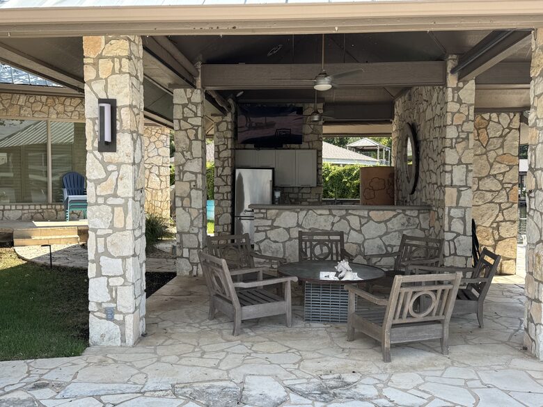 Waterfront Luxury on Lake LBJ | Dock, Outdoor Kitchen & Sunset Views - Horseshoe Bay, Texas