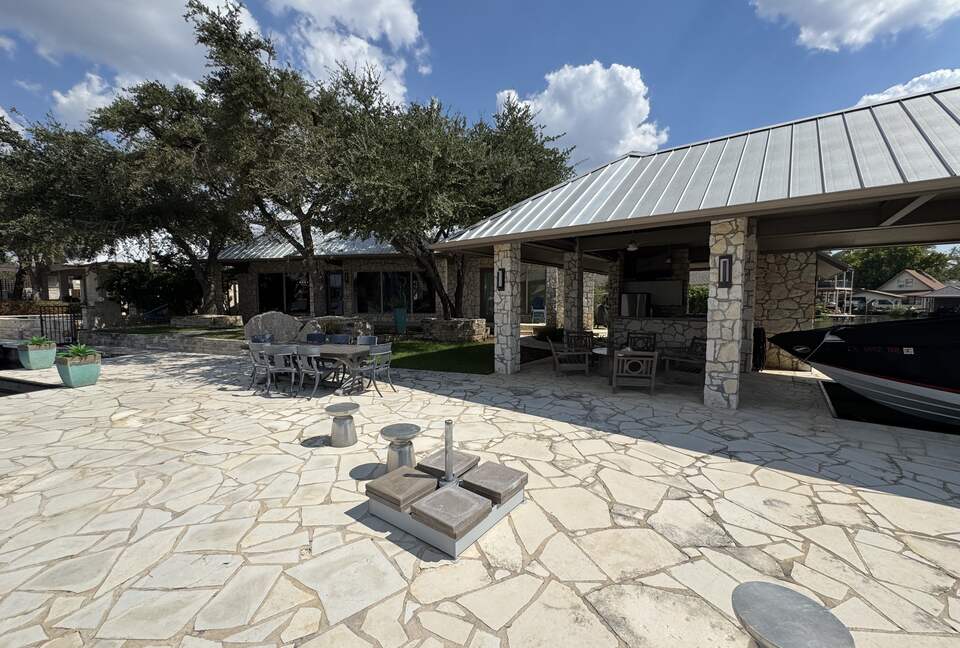 Waterfront Luxury on Lake LBJ | Dock, Outdoor Kitchen & Sunset Views - Horseshoe Bay, Texas