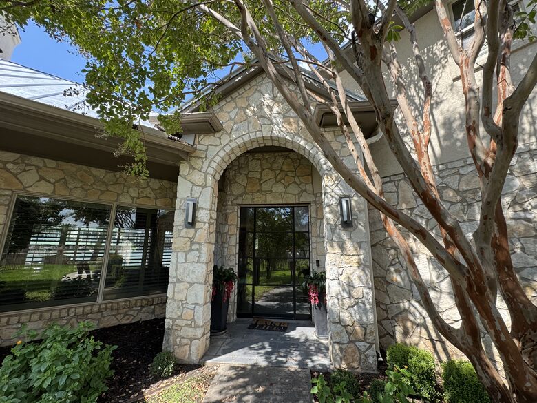Waterfront Luxury on Lake LBJ | Dock, Outdoor Kitchen & Sunset Views - Horseshoe Bay, Texas