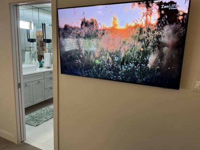 Waterfront Luxury on Lake LBJ | Dock, Outdoor Kitchen & Sunset Views - Horseshoe Bay, Texas