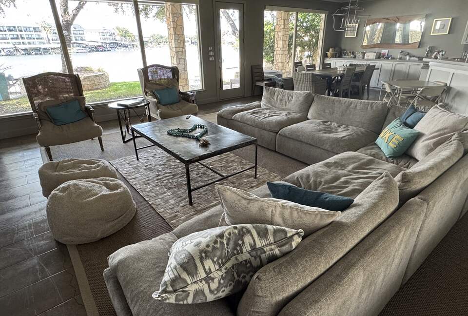 Waterfront Luxury on Lake LBJ | Dock, Outdoor Kitchen & Sunset Views - Horseshoe Bay, Texas