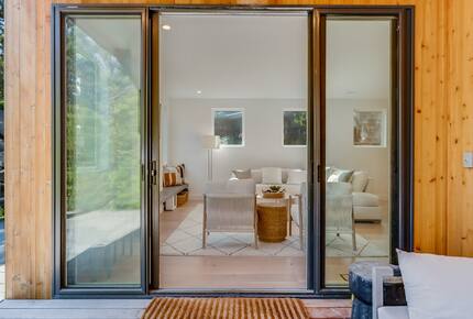 Bright Coastal Getaway Near the Ocean - Manzanita, Oregon