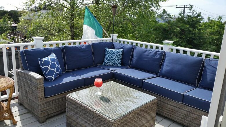 Coastal Haven Steps from the Beach with Viking Kitchen and Deck - Kismet, New York