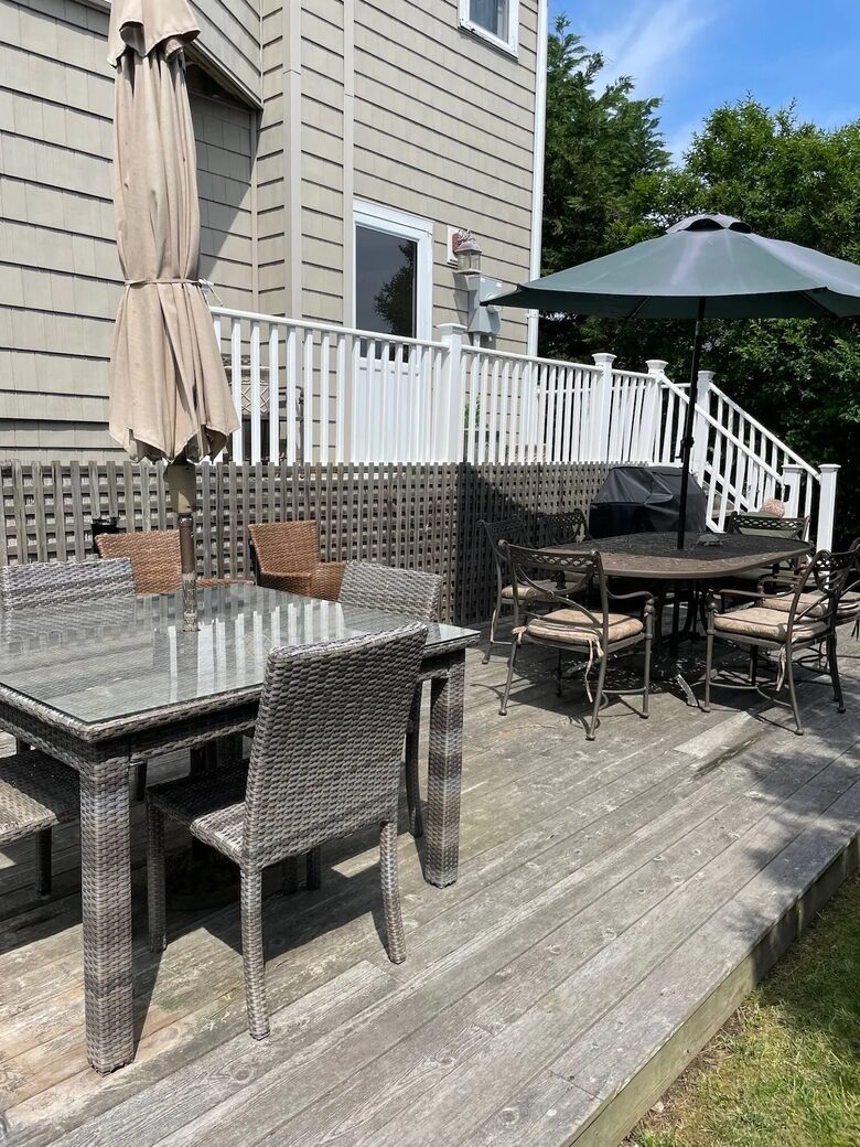 Coastal Haven Steps from the Beach with Viking Kitchen and Deck - Kismet, New York