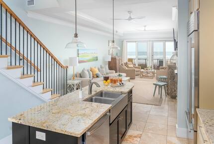 Folly Beach Oceanfront Paradise - Close to Charleston - Folly Beach, South Carolina