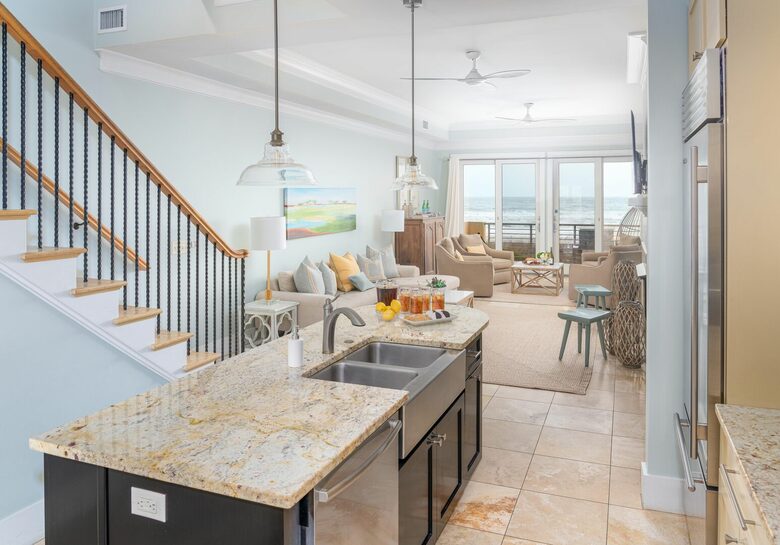 Folly Beach Oceanfront Paradise - Close to Charleston - Folly Beach, South Carolina