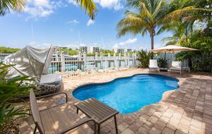 Coastal Keys Getaway with Balconies & Gulffront Living - Marathon, Florida