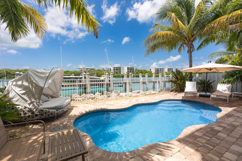 Coastal Keys Getaway with Balconies & Gulffront Living - Marathon, Florida