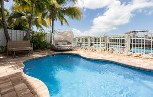 Coastal Keys Getaway with Balconies & Gulffront Living - Marathon, Florida