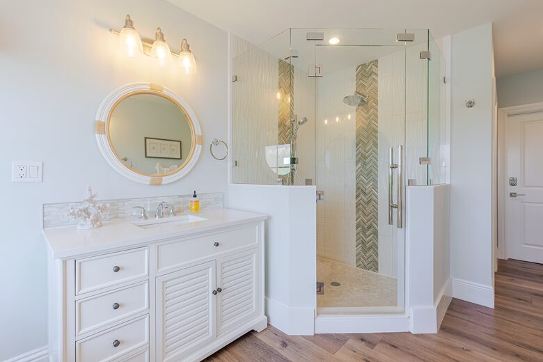 Coastal Keys Getaway with Balconies & Gulffront Living - Marathon, Florida