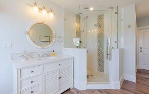 Coastal Keys Getaway with Balconies & Gulffront Living - Marathon, Florida