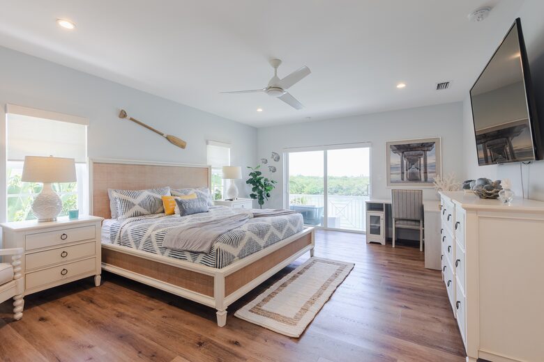 Coastal Keys Getaway with Balconies & Gulffront Living - Marathon, Florida