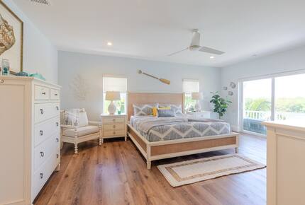 Coastal Keys Getaway with Balconies & Gulffront Living - Marathon, Florida
