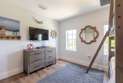 Coastal Keys Getaway with Balconies & Gulffront Living - Marathon, Florida