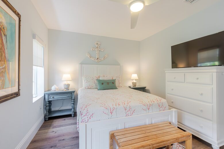 Guest bedroom queen bed