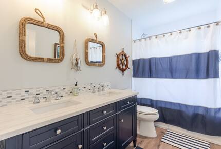 Coastal Keys Getaway with Balconies & Gulffront Living - Marathon, Florida