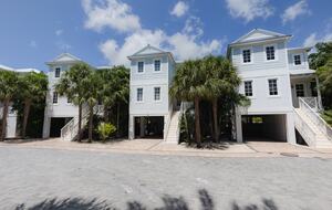 Coastal Keys Getaway with Balconies & Gulffront Living - Marathon, Florida