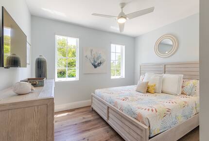 Guest bedroom king bed