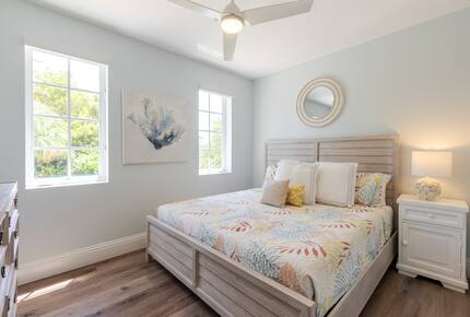 Coastal Keys Getaway with Balconies & Gulffront Living - Marathon, Florida