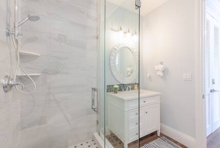 Coastal Keys Getaway with Balconies & Gulffront Living - Marathon, Florida