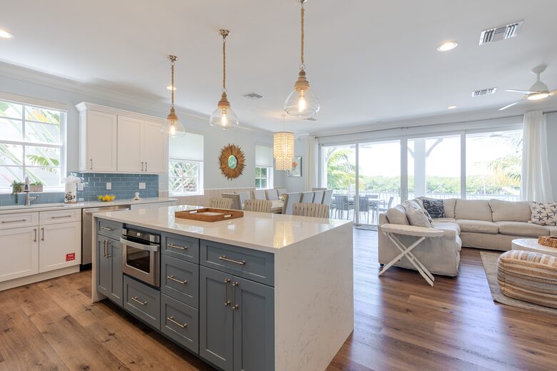 Coastal Keys Getaway with Balconies & Gulffront Living - Marathon, Florida