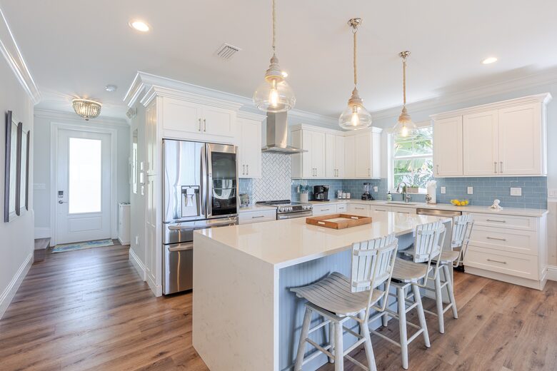 Coastal Keys Getaway with Balconies & Gulffront Living - Marathon, Florida