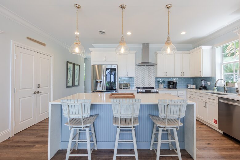 Coastal Keys Getaway with Balconies & Gulffront Living - Marathon, Florida