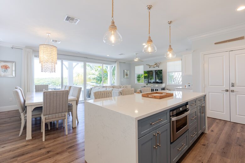Kitchen and dining table