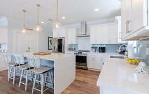 Coastal Keys Getaway with Balconies & Gulffront Living - Marathon, Florida