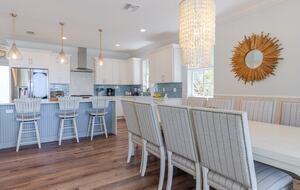 Coastal Keys Getaway with Balconies & Gulffront Living - Marathon, Florida