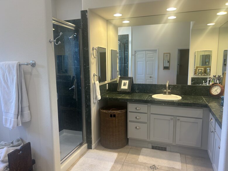 Private and Wooded Two Acre Boulder Retreat - Boulder, Colorado