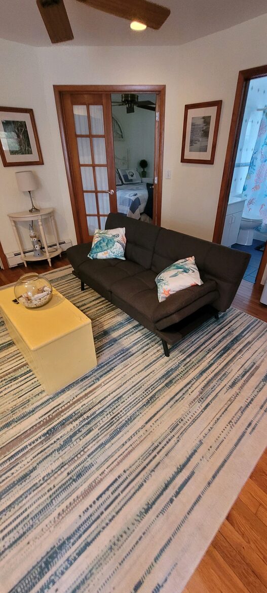 Coastal Haven Steps from the Beach with Viking Kitchen and Deck - Kismet, New York