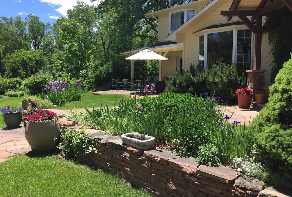 Private and Wooded Two Acre Boulder Retreat - Boulder, Colorado