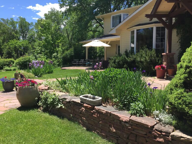 Private and Wooded Two Acre Boulder Retreat - Boulder, Colorado