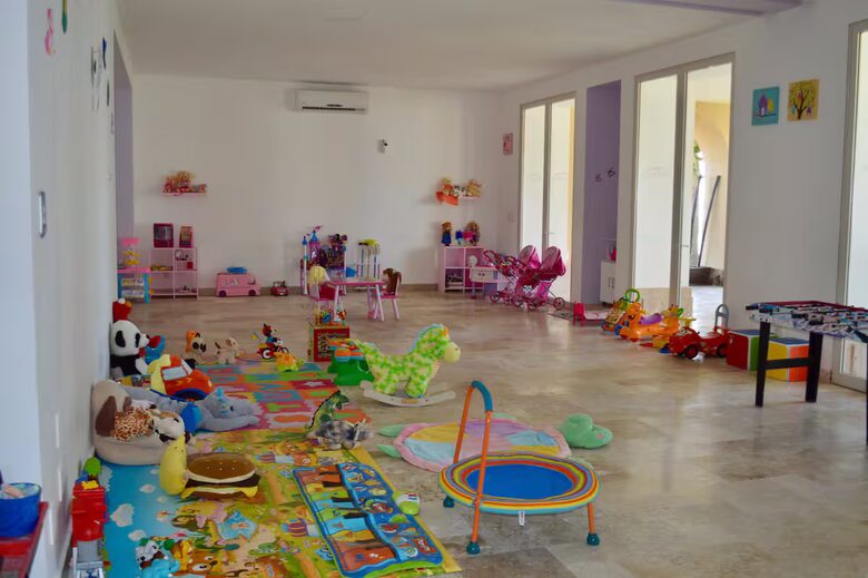 Elegant Beachfront Escape in Acapulco’s Most Prestigious Community - Acapulco, Mexico