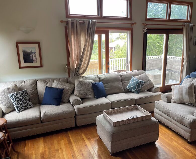 Coastal Haven Steps from the Beach with Viking Kitchen and Deck - Kismet, New York