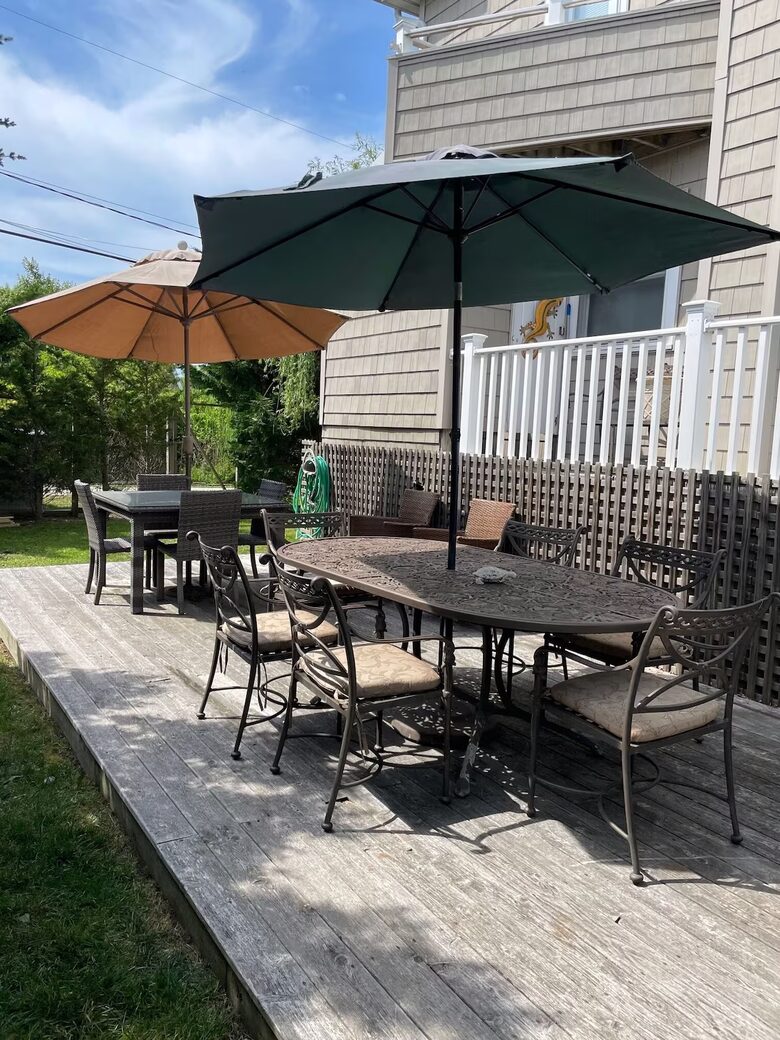 Coastal Haven Steps from the Beach with Viking Kitchen and Deck - Kismet, New York