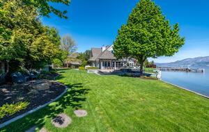 Gated Okanagan Waterfront Estate with Private Dock and Hot Tub - Summerland, Canada